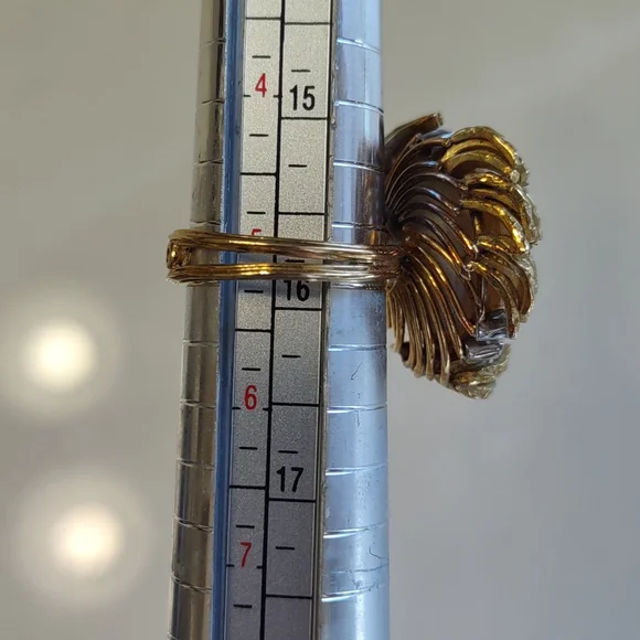 Mabe pearl 18kt Yellow Gold Ring, diamonds, estate Ring vintage - Picture 11 of 16